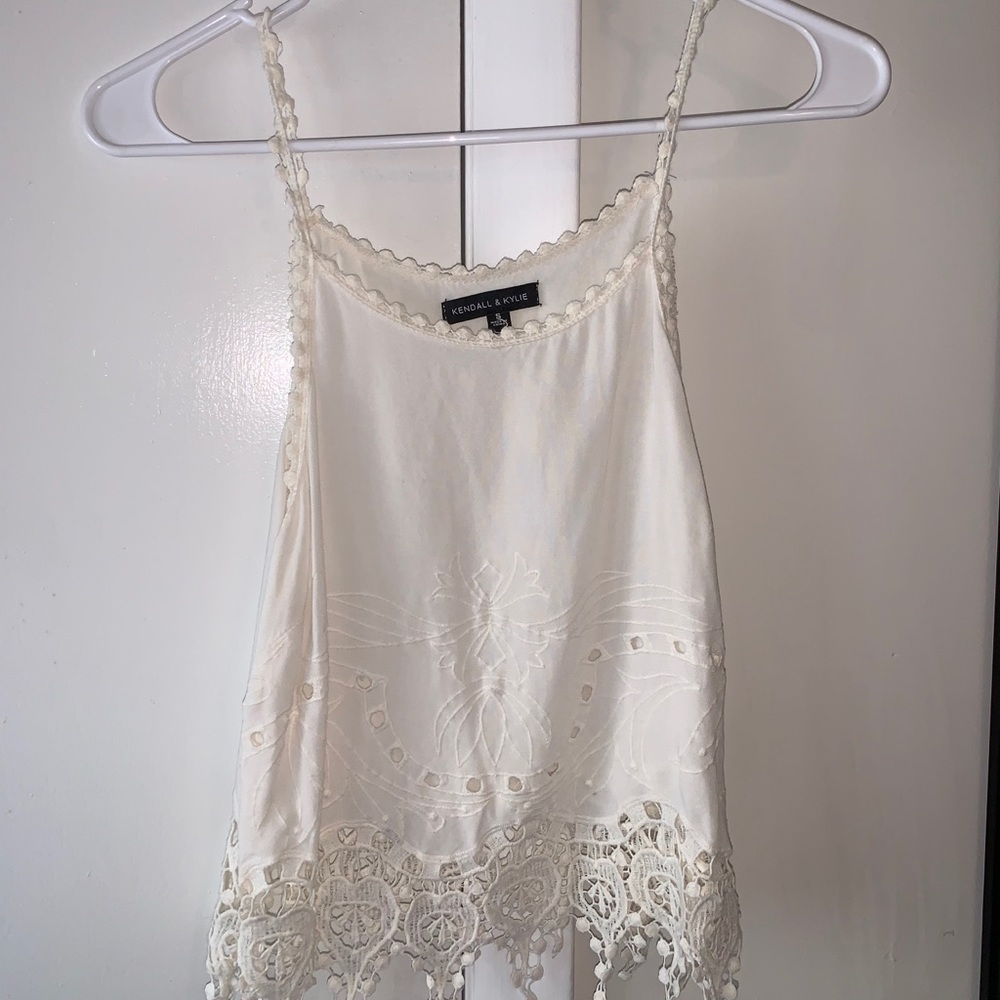 White Kendal and Kylie tanktop